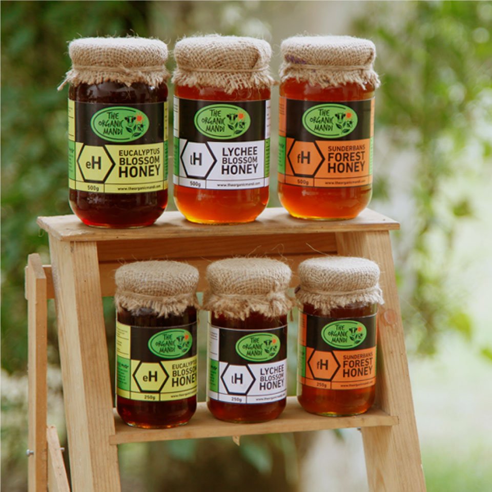 https://old.wysiwyg.co.in/sites/default/files/worksThumb/the-organic-mandi-packaging-photography-honey-2018.jpg